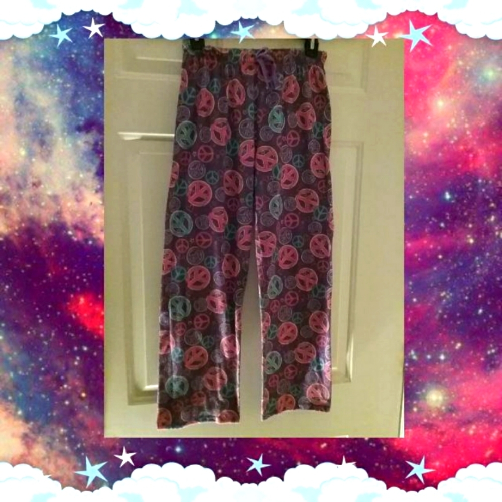 PLACE PEACE SIGNS PAJAMA